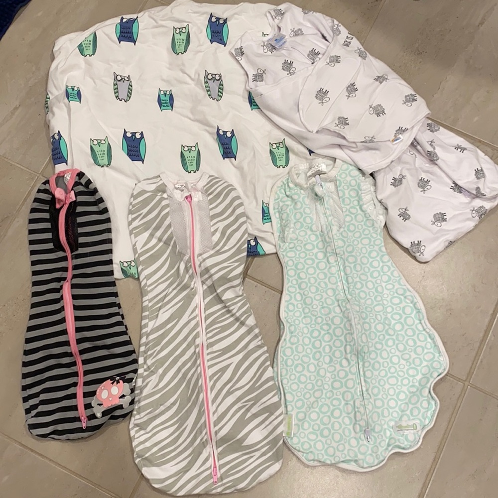 Lot of 4 sleep sacks Woombie & Halo Sleepsack